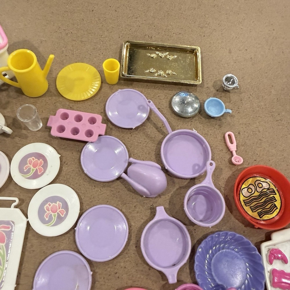 Vintage 80s/90s Barbie Kitchen Dishes Mega Lot Serving Trays Sweet Roses 40+ Pcs - Picture 3 of 5